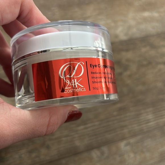 D24K EYE CORRECTING HYALURONIC cream and dark circle reducer NEW - Picture 2 of 5